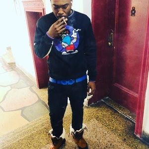 Meet your Posher, Woodley